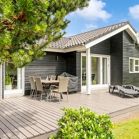 Vakantiehuis Lissi - 3-5km From The Sea By Interhome